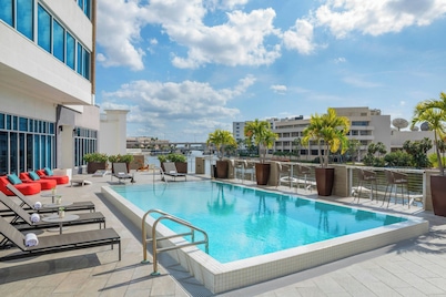 Aloft Tampa Downtown