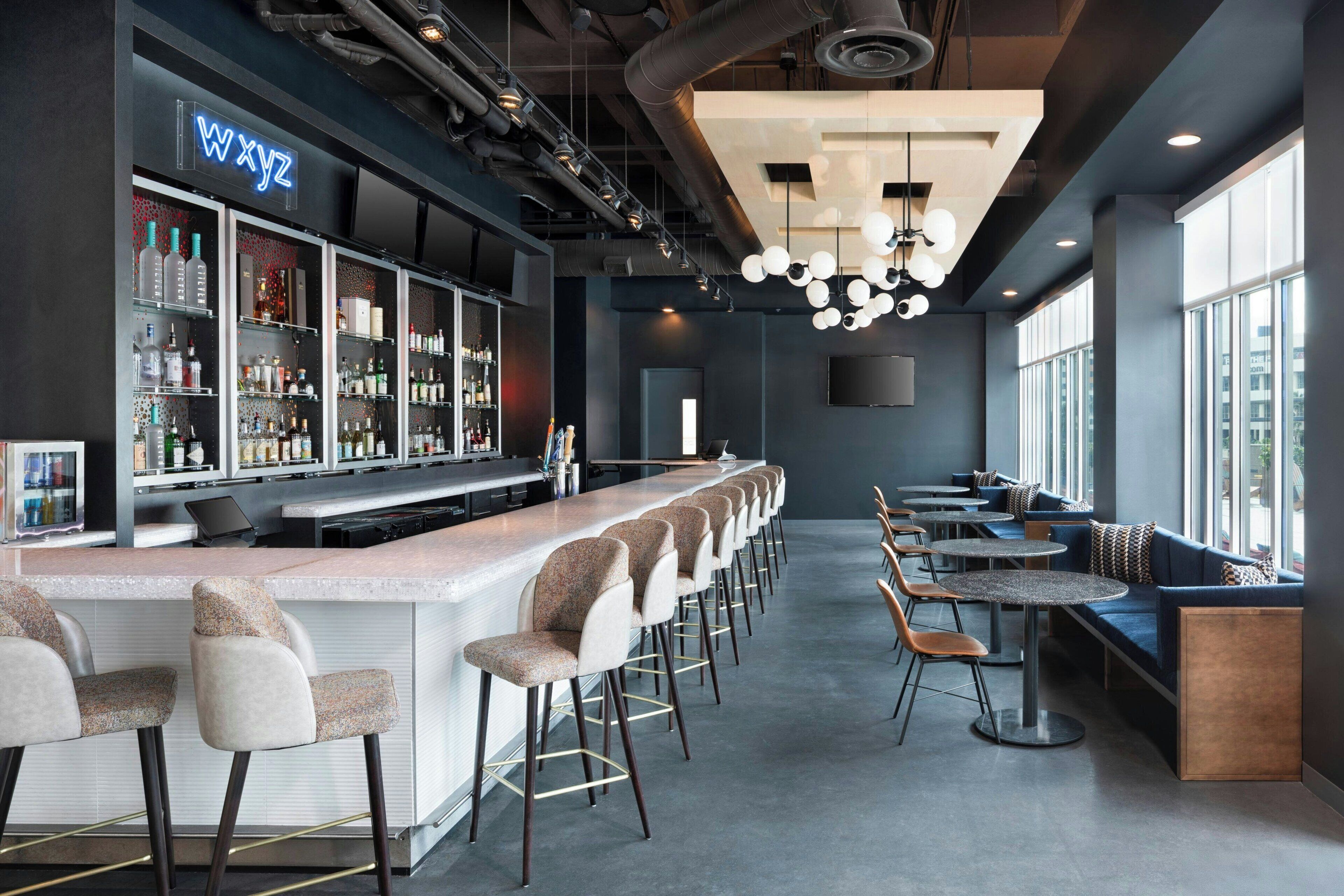 Bar (en la propiedad)