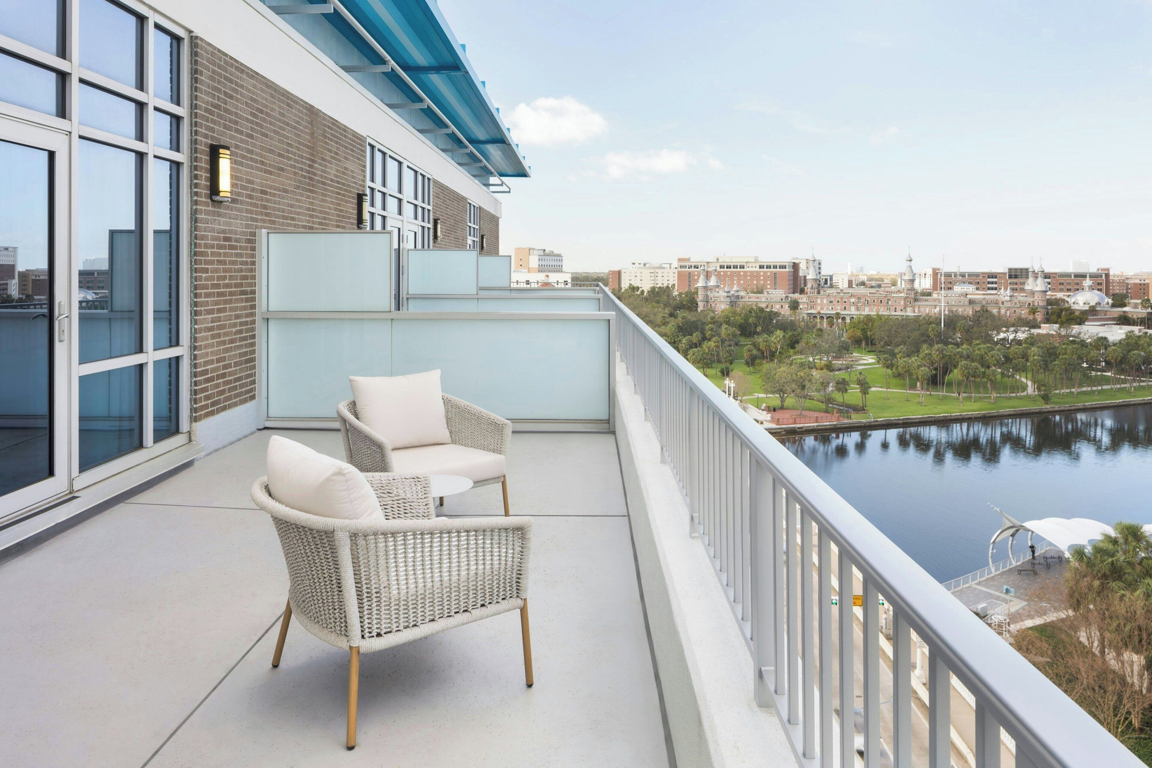 hypo-allergenic bedding, in-room safe, desk, laptop workspace