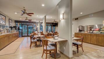 Desayuno buffet incluido todos los días