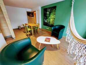 Premium bedding, minibar, in-room safe, soundproofing - Viaggio Teleport Suites (Bogotá)