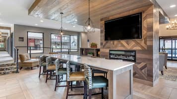 Café da manhã completo grátis todos os dias