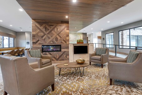 Best Western Plus Apple Valley Lodge Pigeon Forge - Image 2