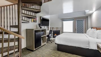 Loft Standard, letti multipli, non fumatori, balcone | Una scrivania, ferro/asse da stiro, Wi-Fi gratuito, lenzuola