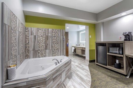 Best Western Plus Apple Valley Lodge Pigeon Forge - Image 1