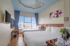 Family room with City view