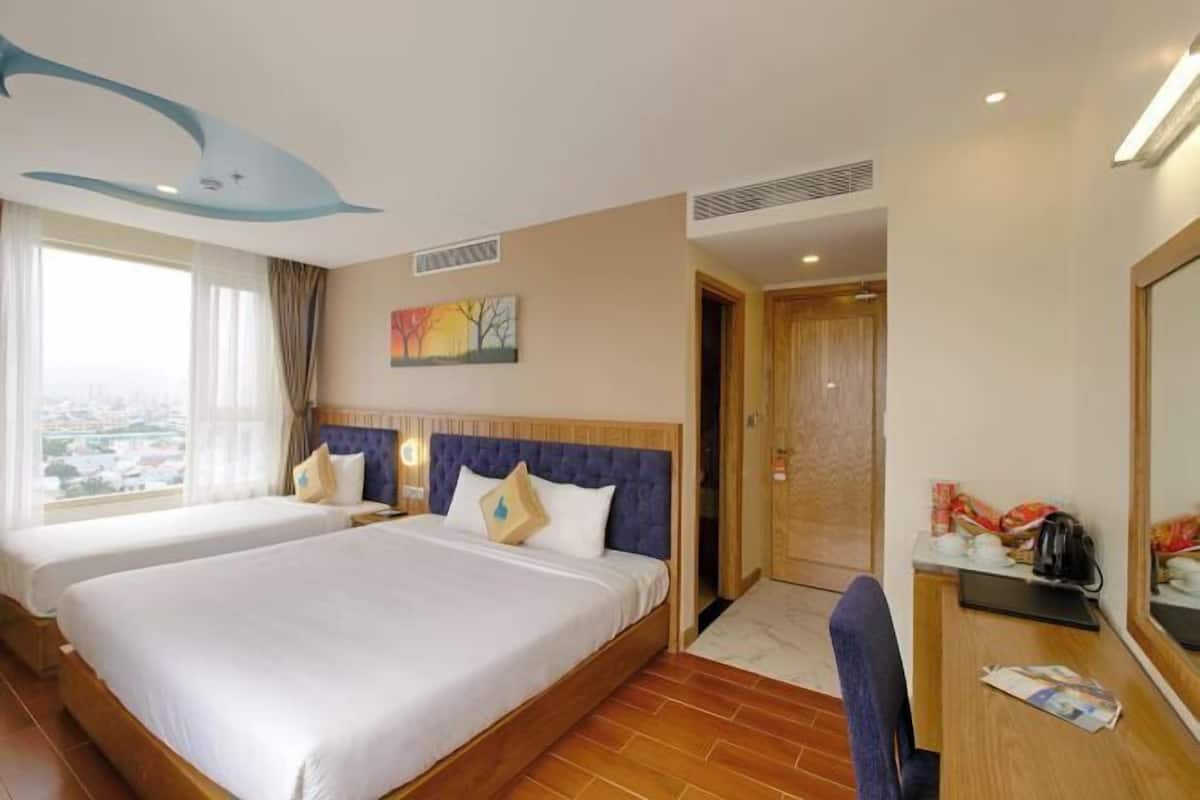 Select Comfort beds, minibar, in-room safe, individually furnished