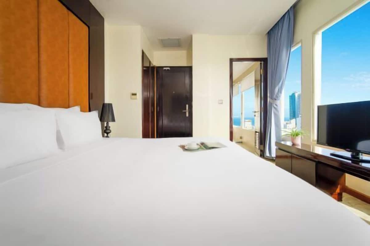 Select Comfort beds, minibar, in-room safe, individually furnished