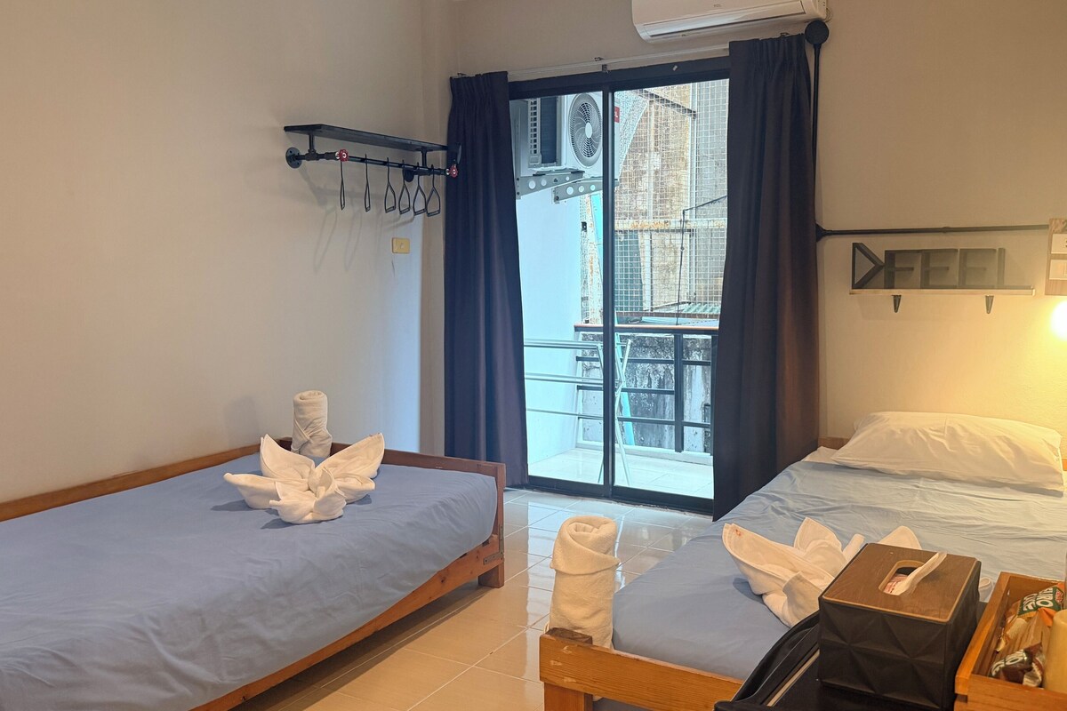 Cortinas blackout, wifi y ropa de cama 