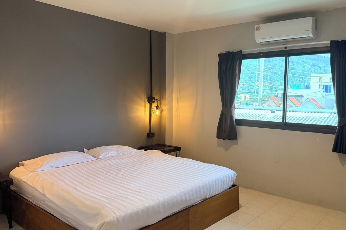 Loft Double Room - No Balcony | Blackout drapes, WiFi, bed sheets