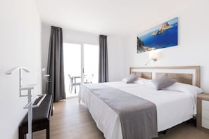 In-room safe, blackout curtains, iron/ironing board - Can Salia (Sant Josep de sa Talaia)