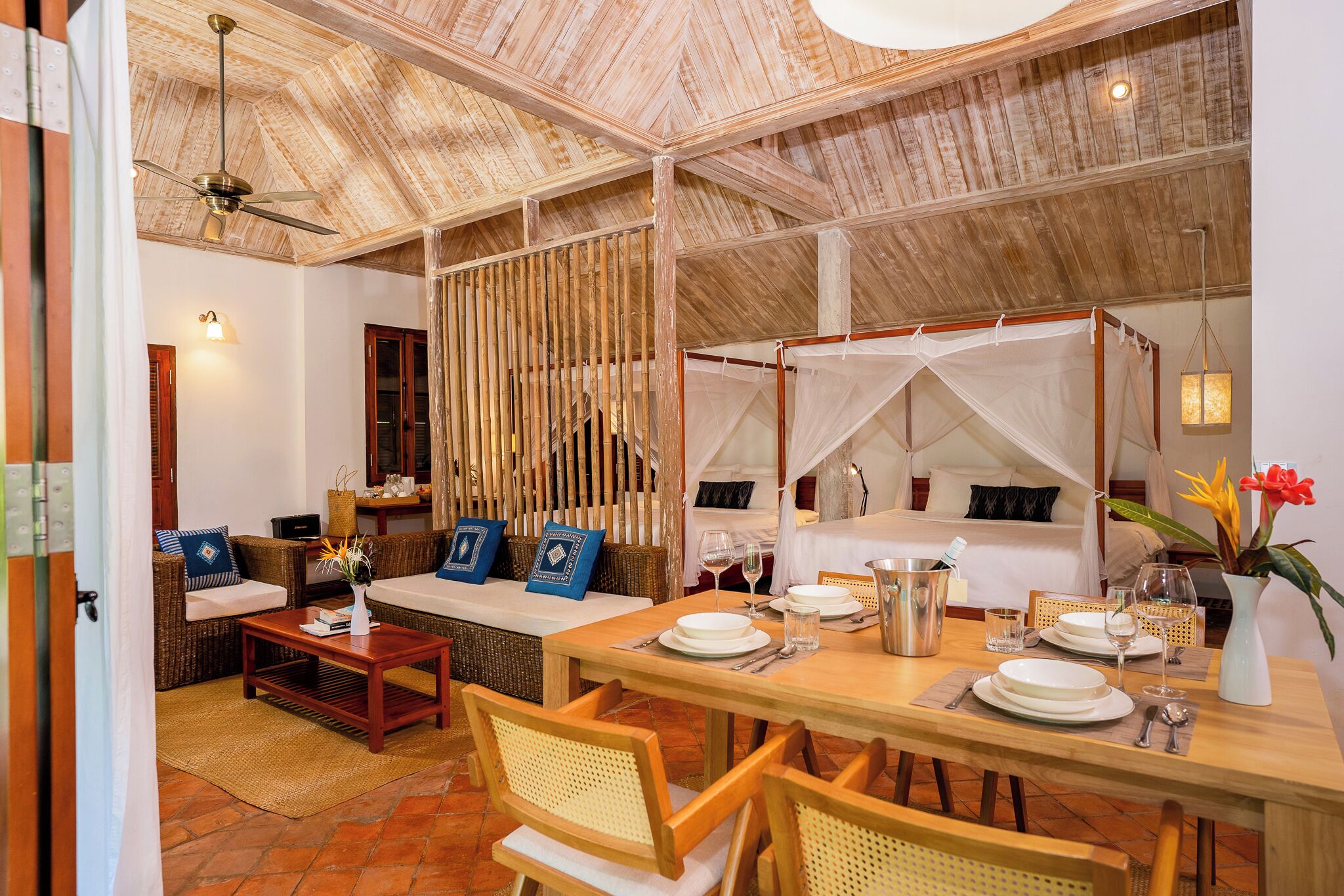 family room, 1 bedroom, garden view, garden area | living area | flat-screen tv