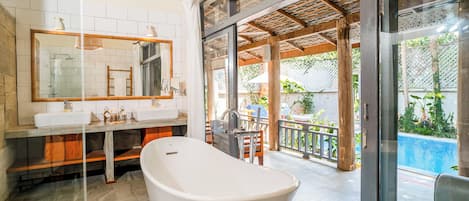 Private Pool Villa, 1 King Bed, Pool View - Free Airport Return Transfer | Bathroom