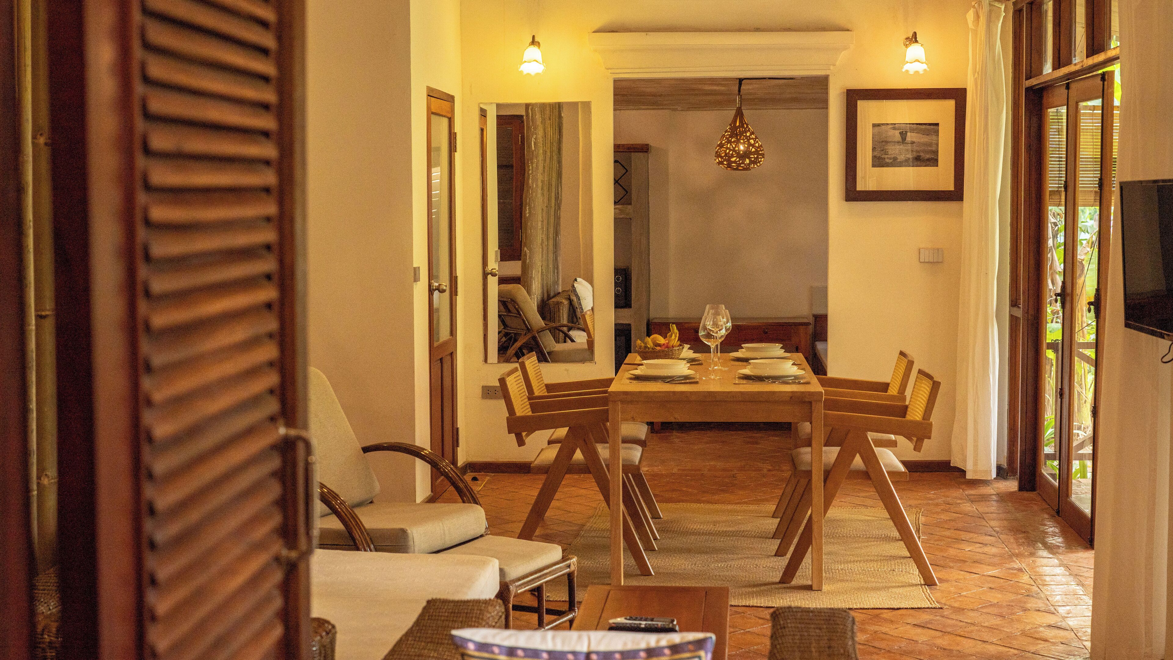 family room, 1 bedroom, garden view, garden area | living area | flat-screen tv