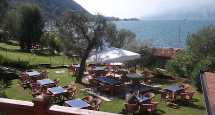 Albergo Navene