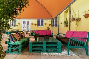 Courtyard - Ostello San Filippo Neri (Modena)
