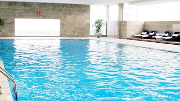 Indendørs pool, liggestole