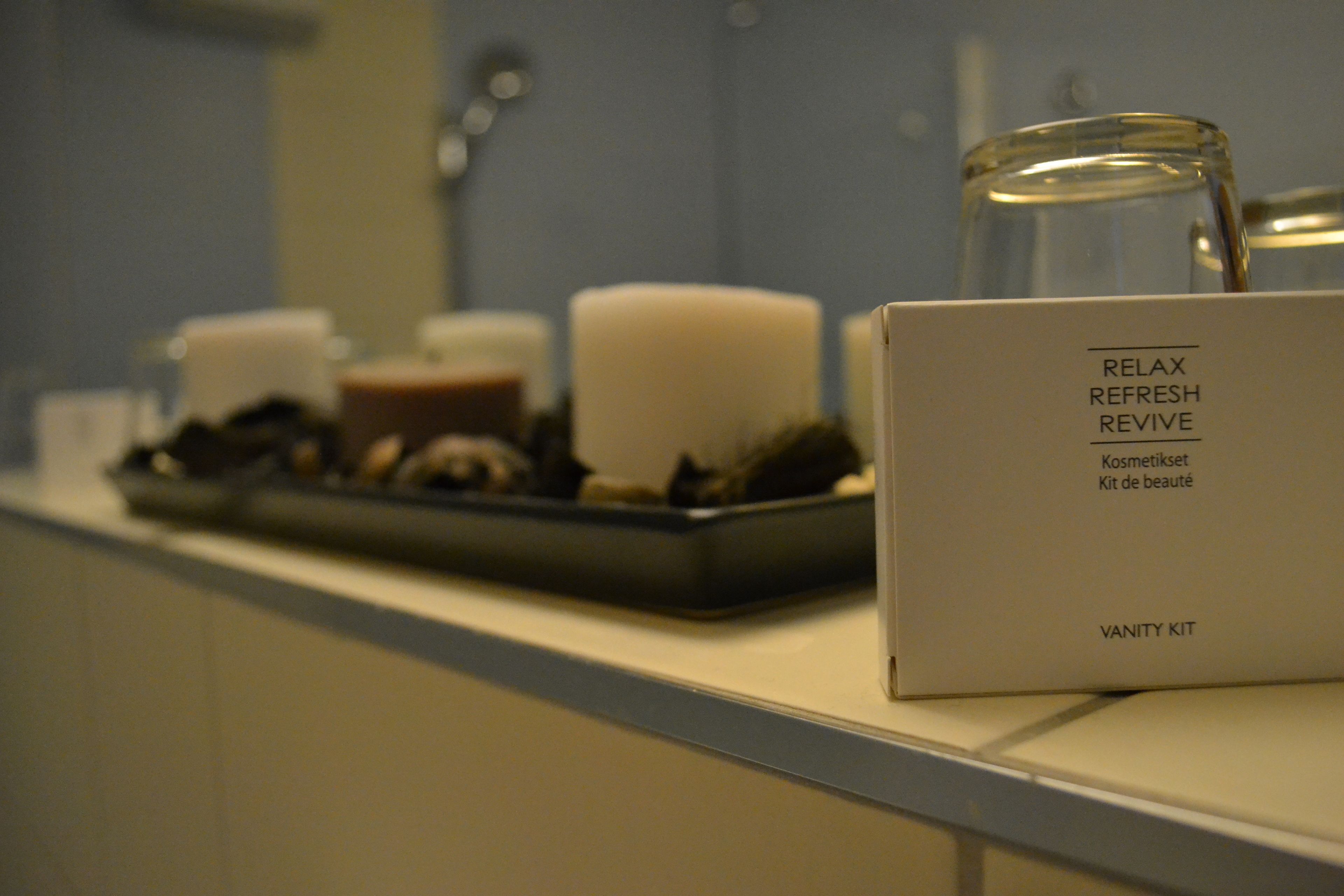 family room | minibar, in-room safe, desk, blackout curtains