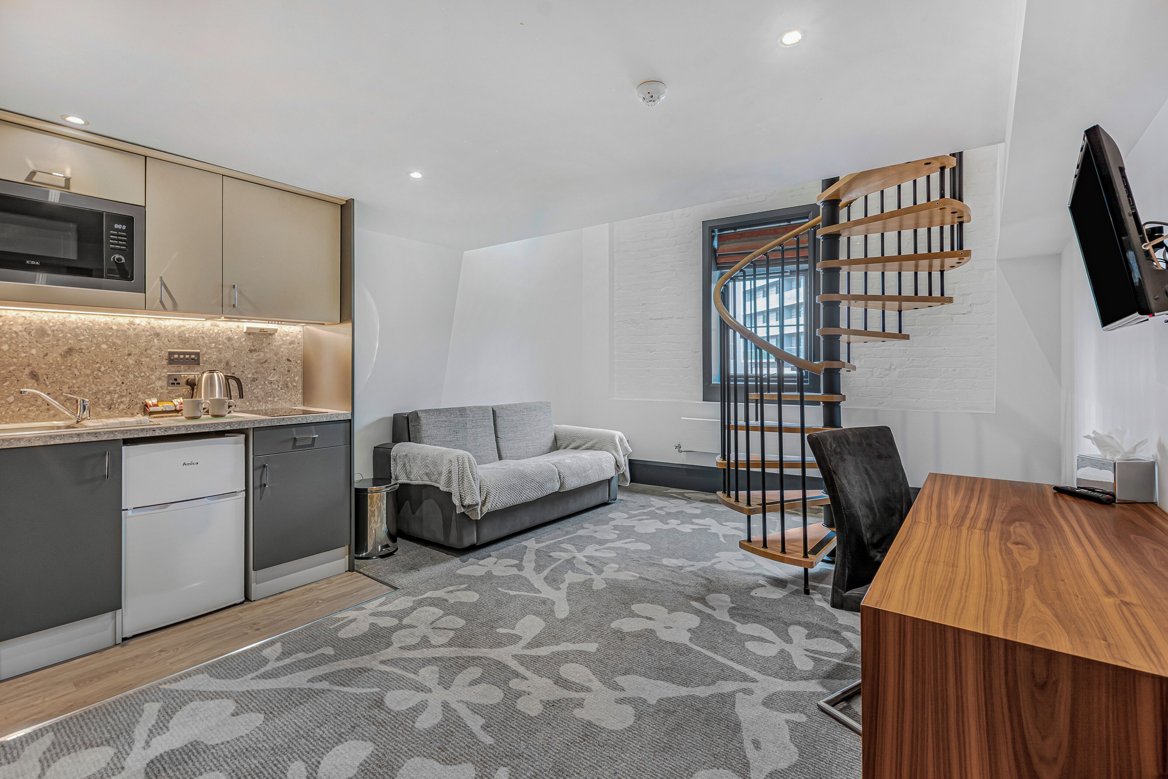 mezzanine double | private kitchen