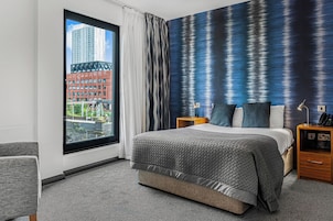 Suite (Double) | Egyptian cotton sheets, premium bedding, Select Comfort beds