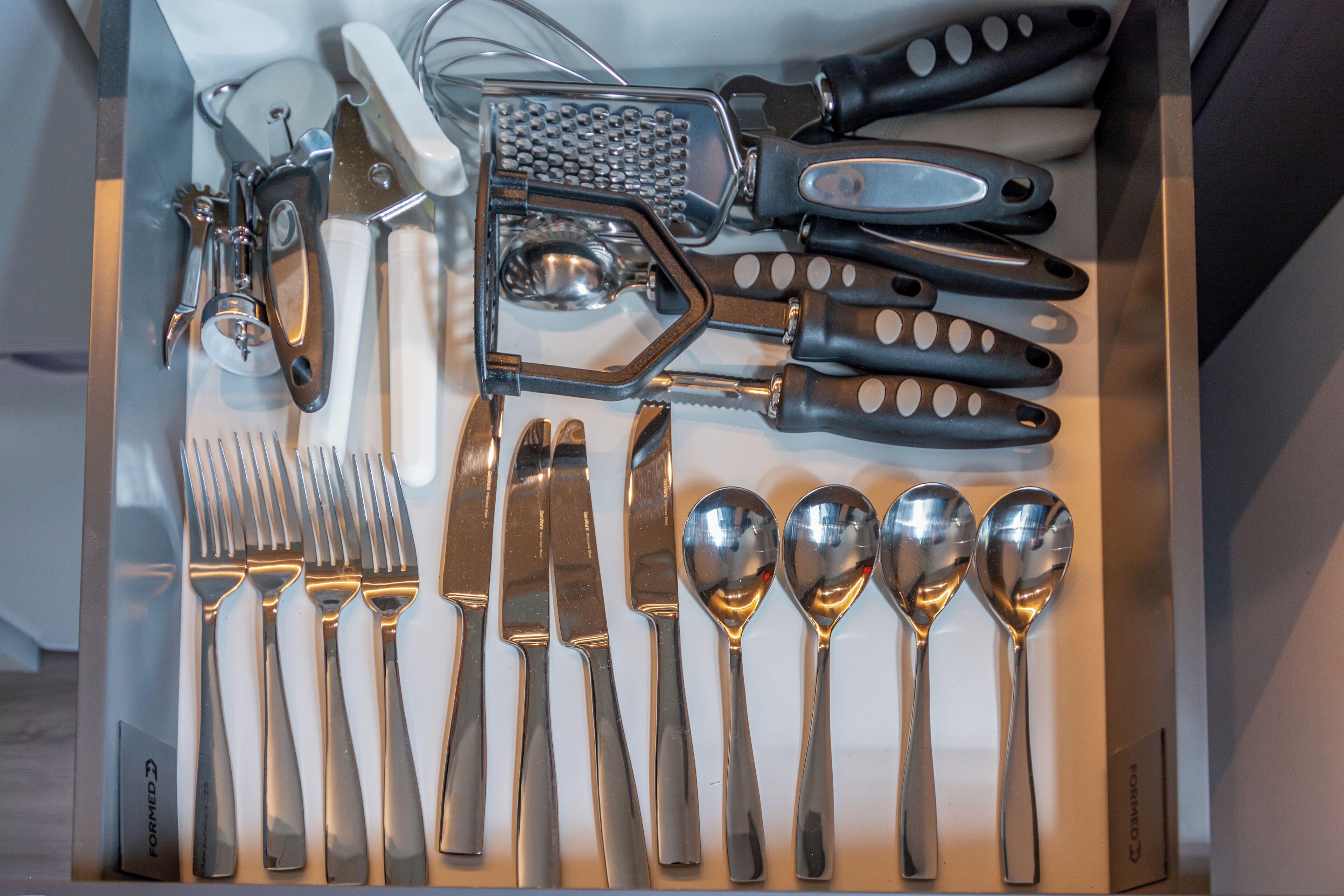 deluxe studio | private kitchen