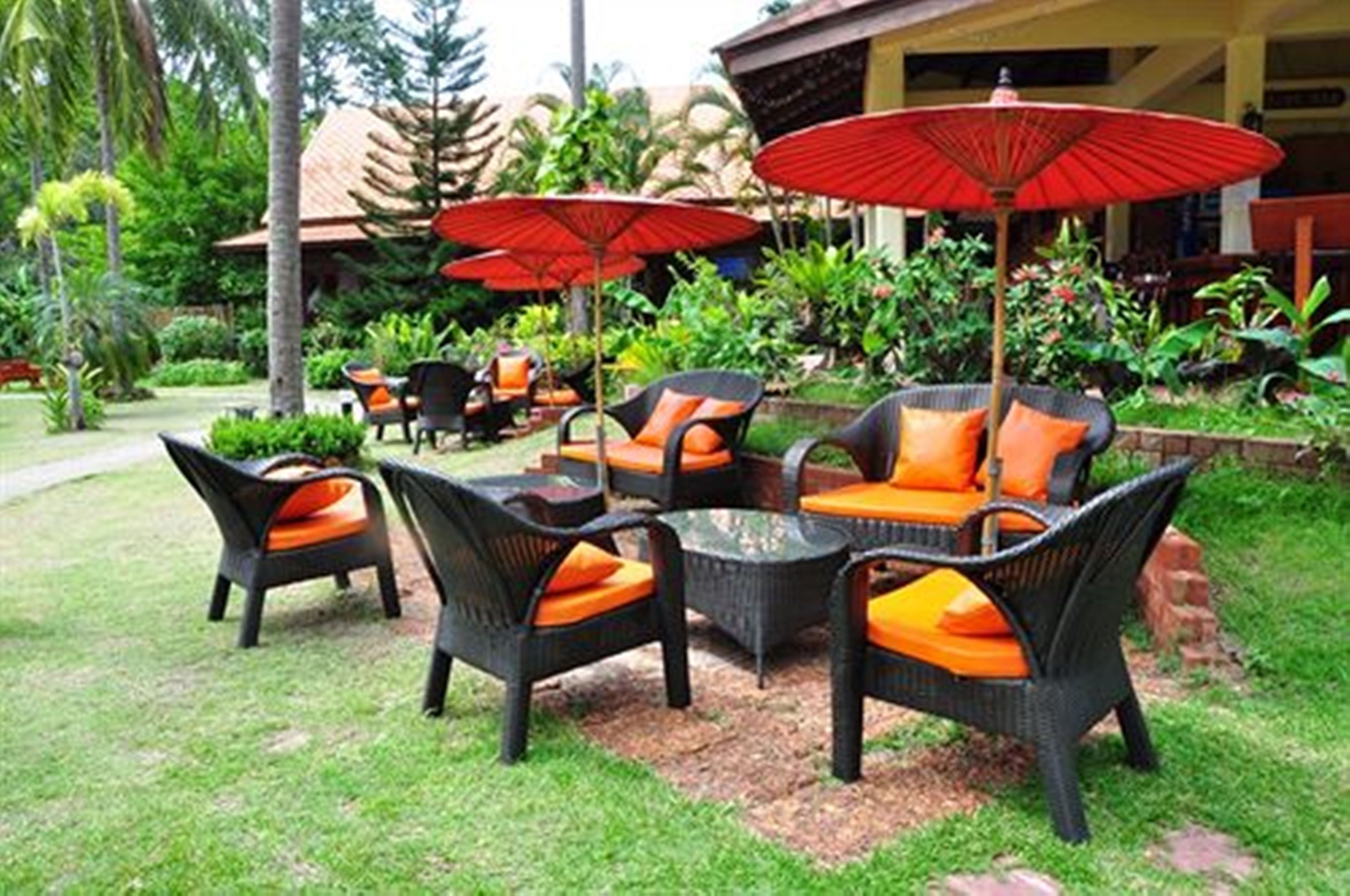 Bar junto a la piscina