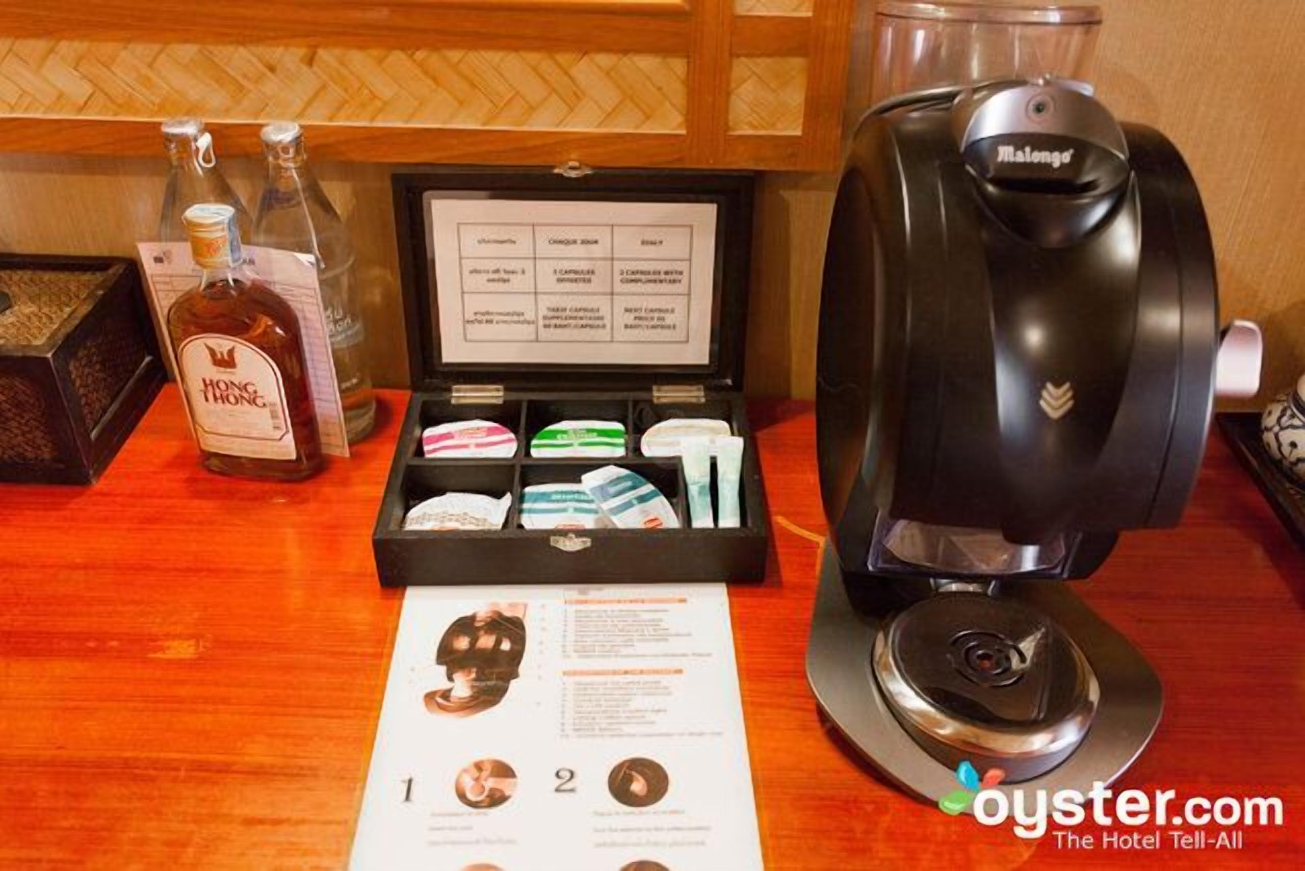 deluxe suite cottage | coffee and/or coffee maker