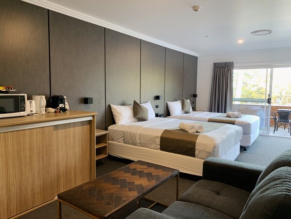 Superior Bayview Two Bedroom Apartment with Balcony