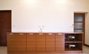 Petit déjeuner servi sur place