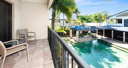 Coral Cay Resort