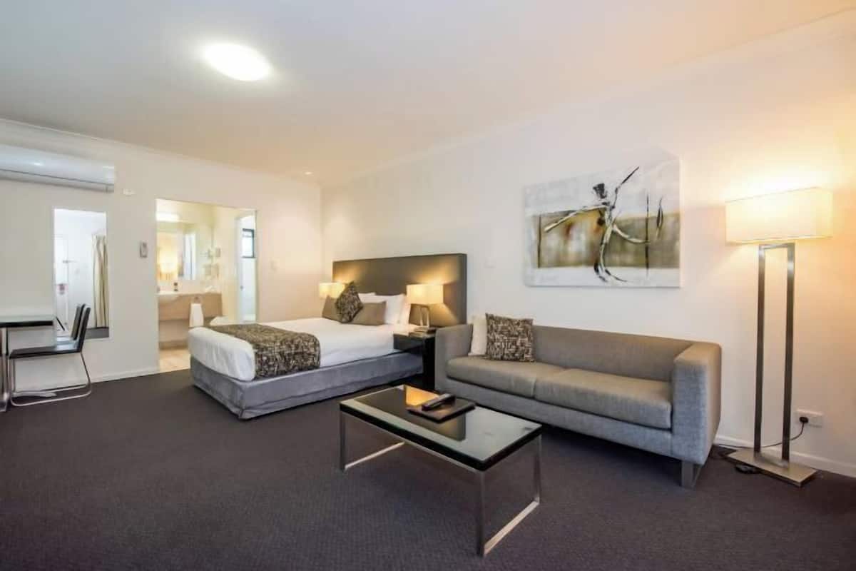 1 bedroom, desk, soundproofing, iron/ironing board