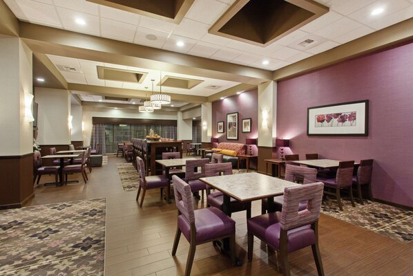Restaurant - Hampton Inn Seattle/Everett (Everett)