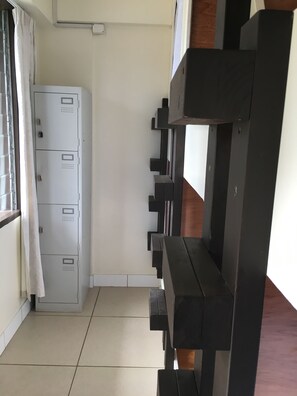 Free WiFi, bed sheets - Bamboo Backpackers (Nadi)