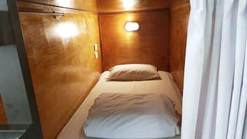 Dormitorio compartido | Wifi gratis y ropa de cama