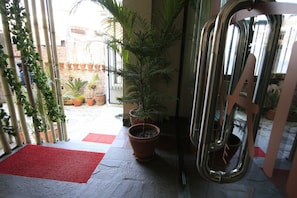 Perincian bahagian luar