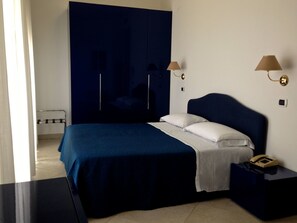 Unclassified image, 3 of 53, button - Hotel Carlton Beach (Rimini)