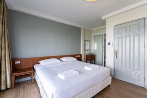 Deluxe Room, Balcony