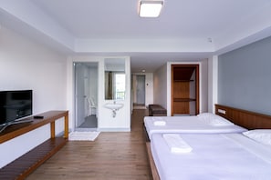 Triple Room | Free WiFi - Villa Lamai - Wong Amat House Pattaya (Pattaya)