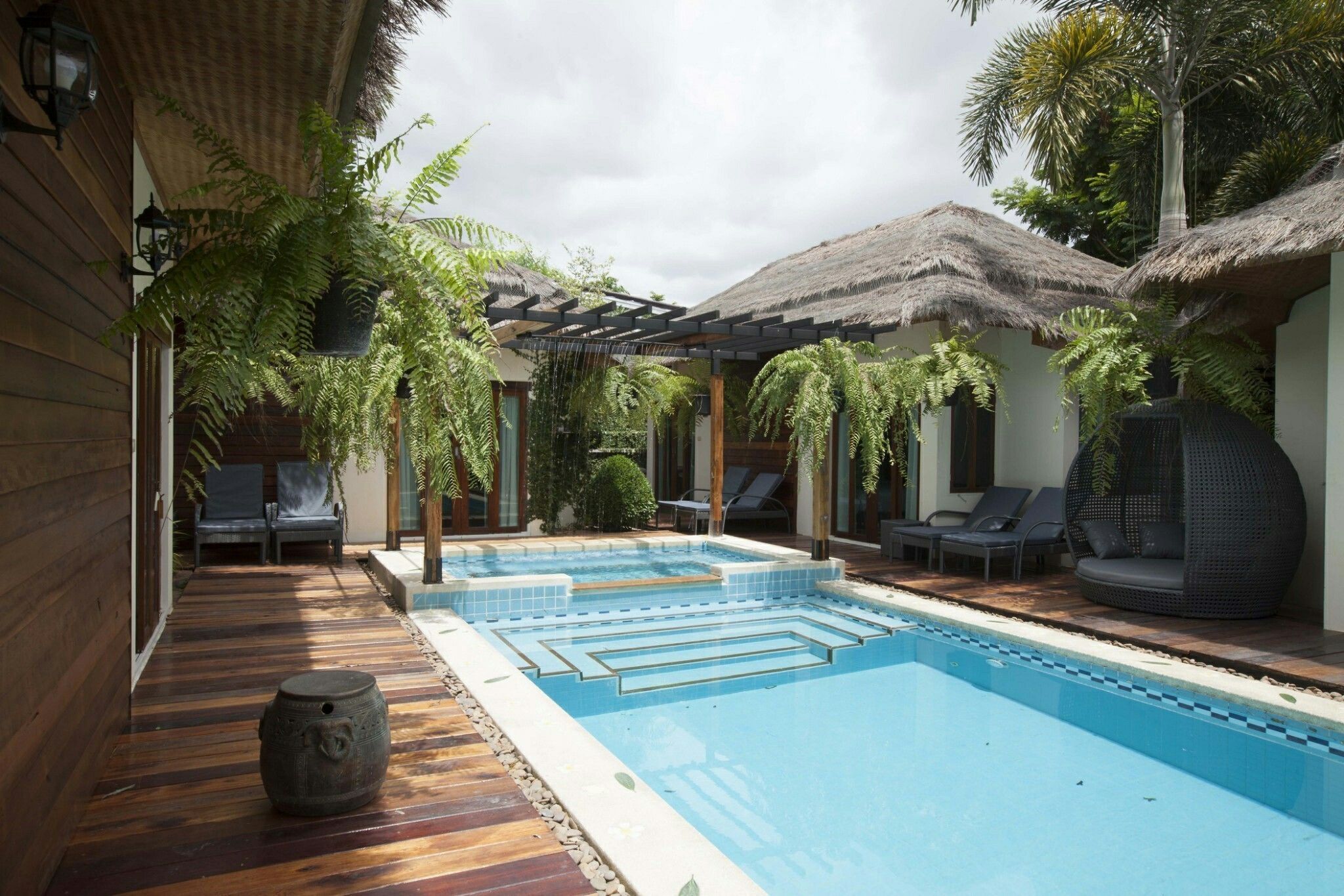 Piscine extérieure