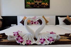 Minibar, desk, free WiFi - Airport Mansion Phuket (Mai Khao)