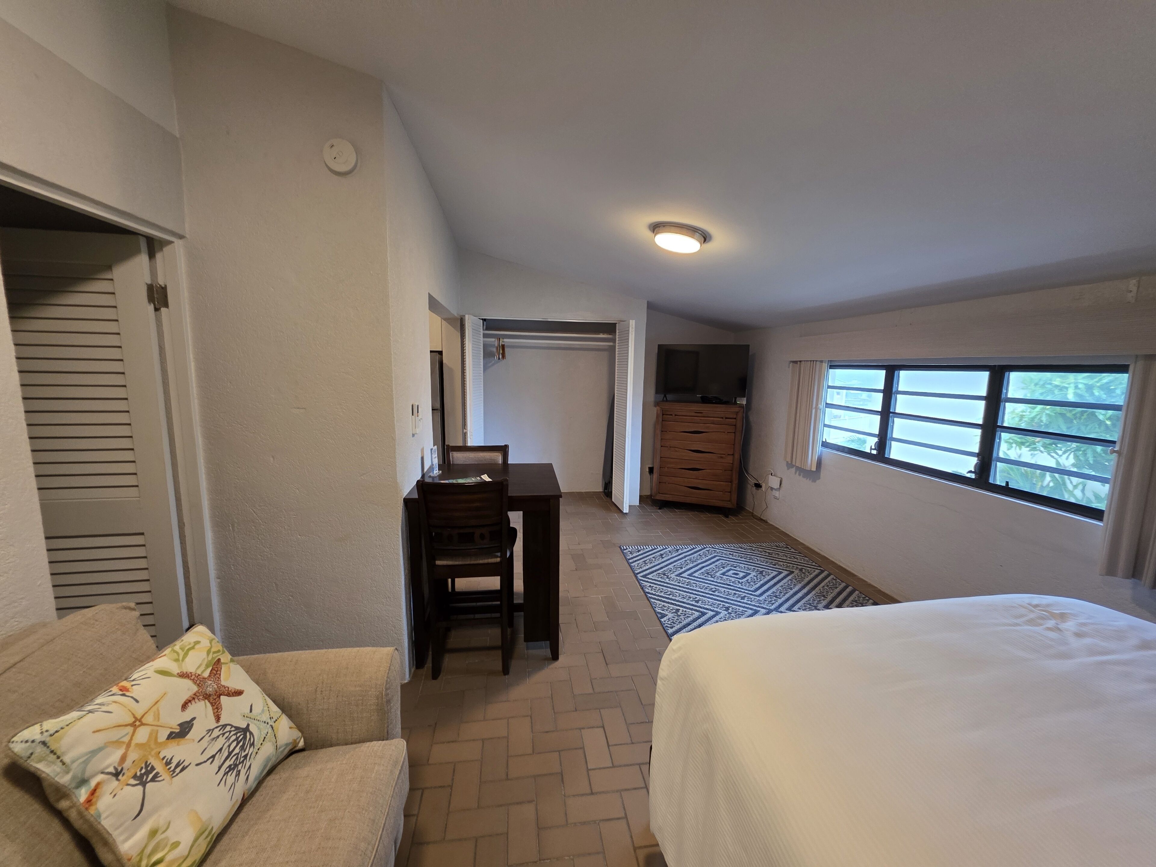 Studio | In-room safe, individually decorated, individually furnished