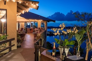 Condo, 1 Bedroom | Outdoor dining | 2 restaurants; breakfast, lunch, dinner, and brunch served - Point Pleasant Resort (St. Thomas)