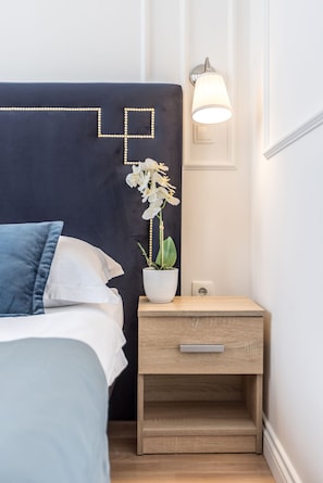 Standard Double or Twin Room | In-room safe, desk, blackout drapes, soundproofing - Annex building Art hotel (Split)