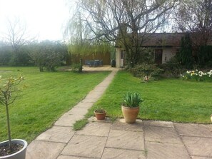 Exterior - Beoley Lodge (Redditch)