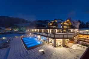 المنشأة من الخارج