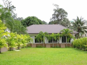 Property grounds - P.S Hill Resort (Patong)