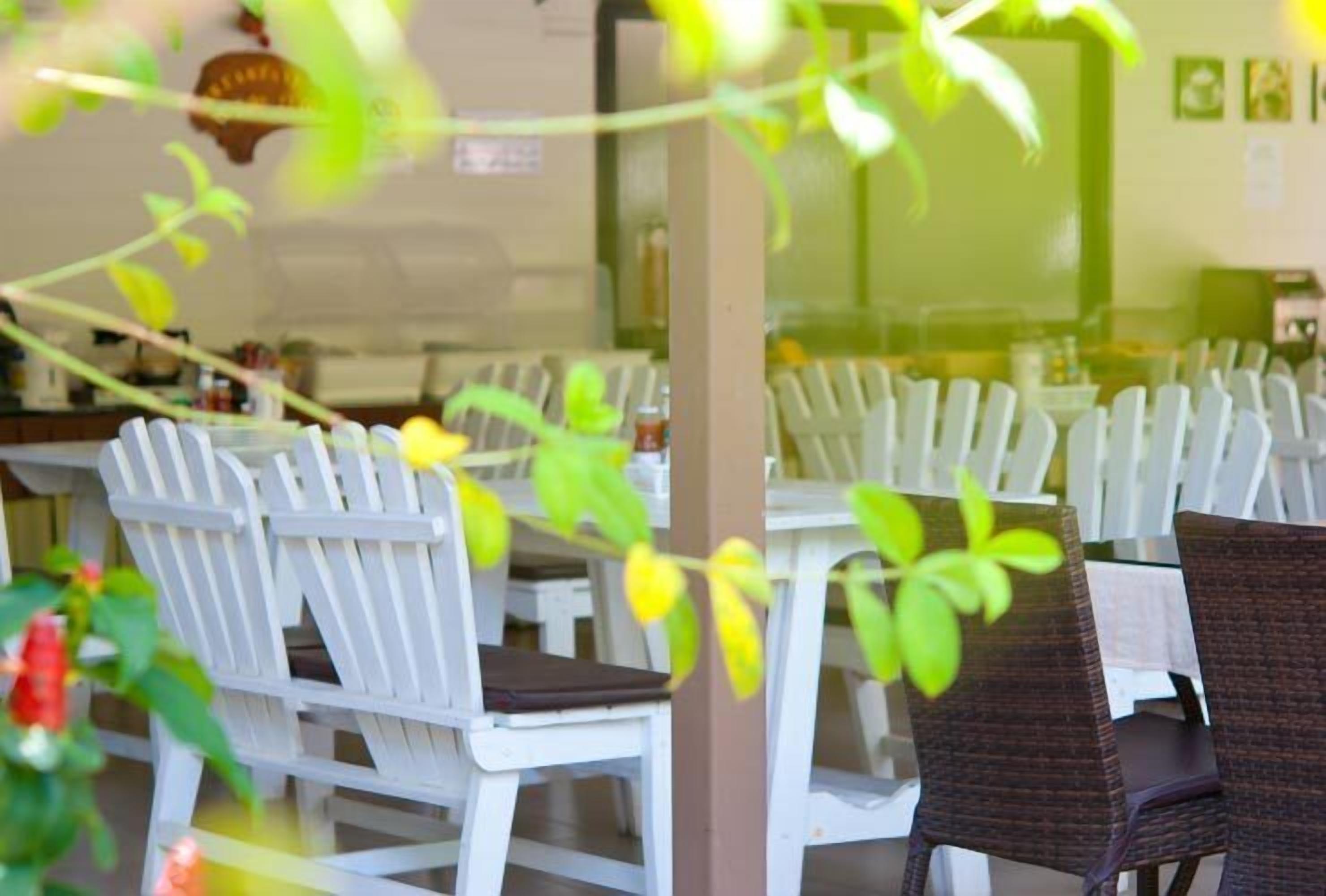 daily buffet breakfast for a fee