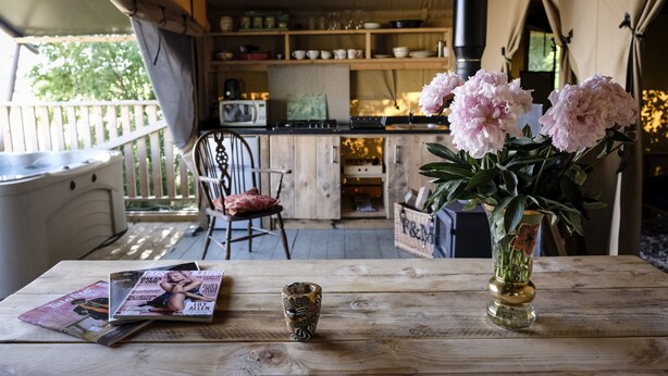 Apartment, Ensuite (6- Safari Lodge) | Dining - The Chilterns View (Wallingford)