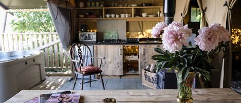 公寓, 獨立浴室 (6- Safari Lodge) | 用餐區