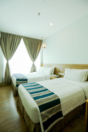 Executive Room | Desk, iron/ironing board, free WiFi, bed sheets - The Explorer (Malacca City)